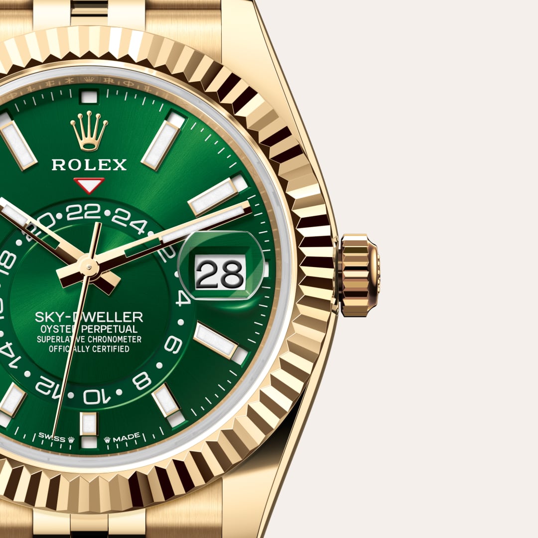 Rolex Sky-Dweller in 18 kt yellow gold, M336938-0008 - Little Switzerland