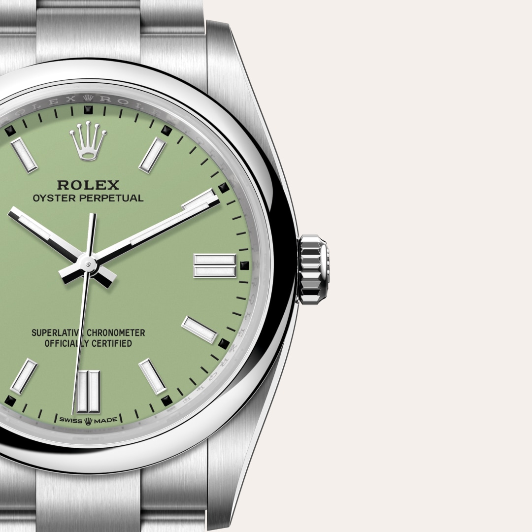 Rolex Oyster Perpetual in Oystersteel, M126000-0011 - Richter & Phillips