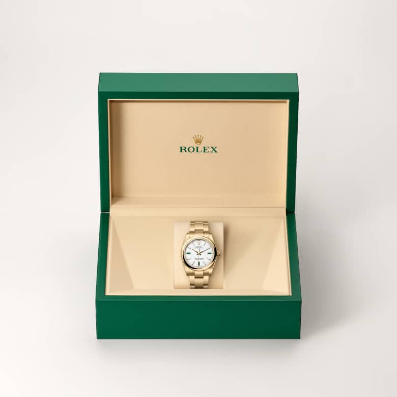 Rolex Oyster Perpetual in 18 kt yellow gold, M124208-0002 - Orrs Jewelers