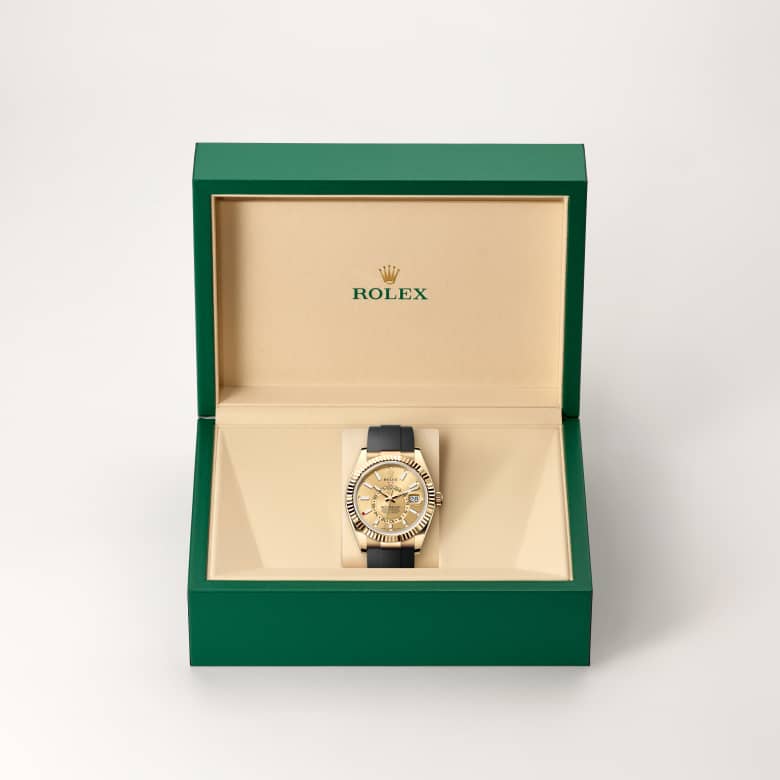 Rolex Sky-Dweller in 18 kt yellow gold, M336238-0001 - Schiffman's Jewelers