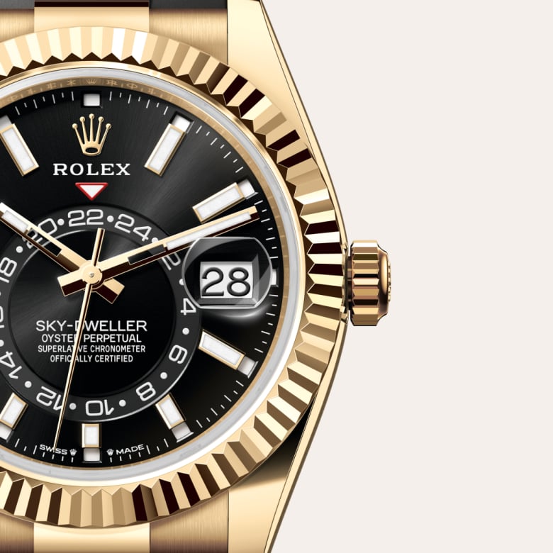 Rolex Sky-Dweller in 18 kt yellow gold, M336238-0002 - Little Switzerland